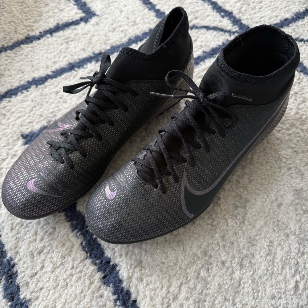 Nike Men's Black Soccer Shoes
